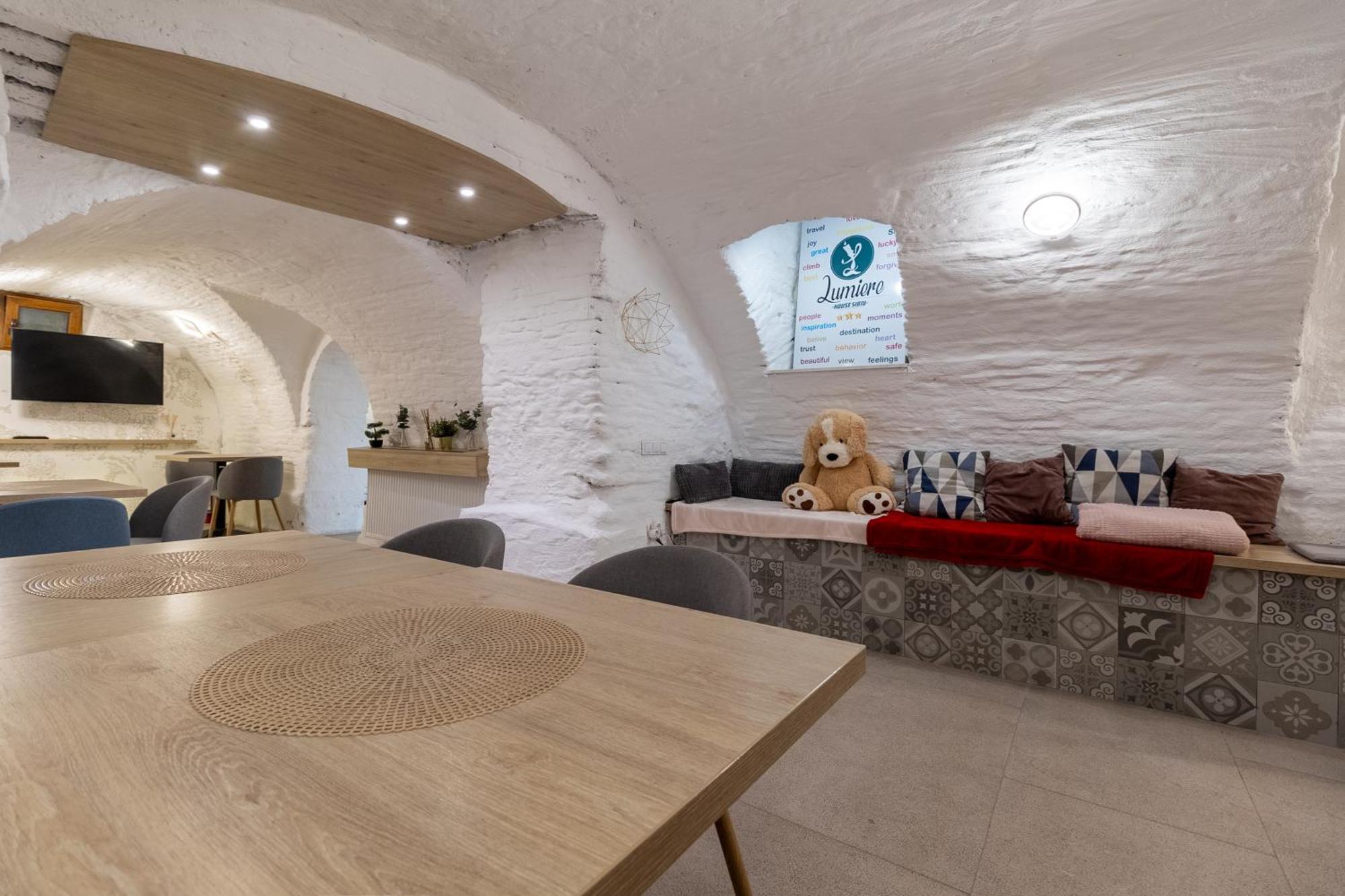 Hotel Lumiere House Sibiu Extérieur photo
