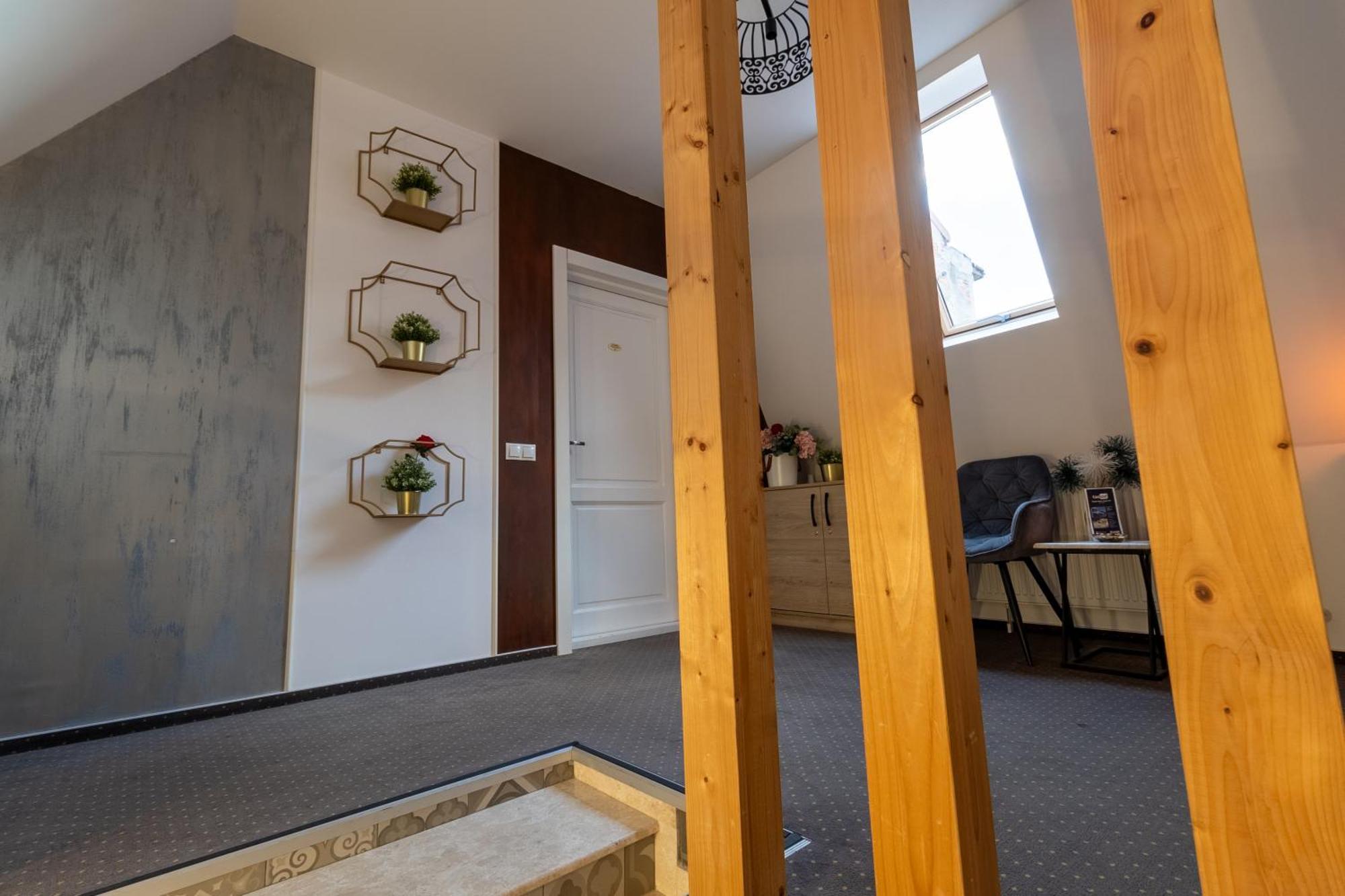 Hotel Lumiere House Sibiu Extérieur photo