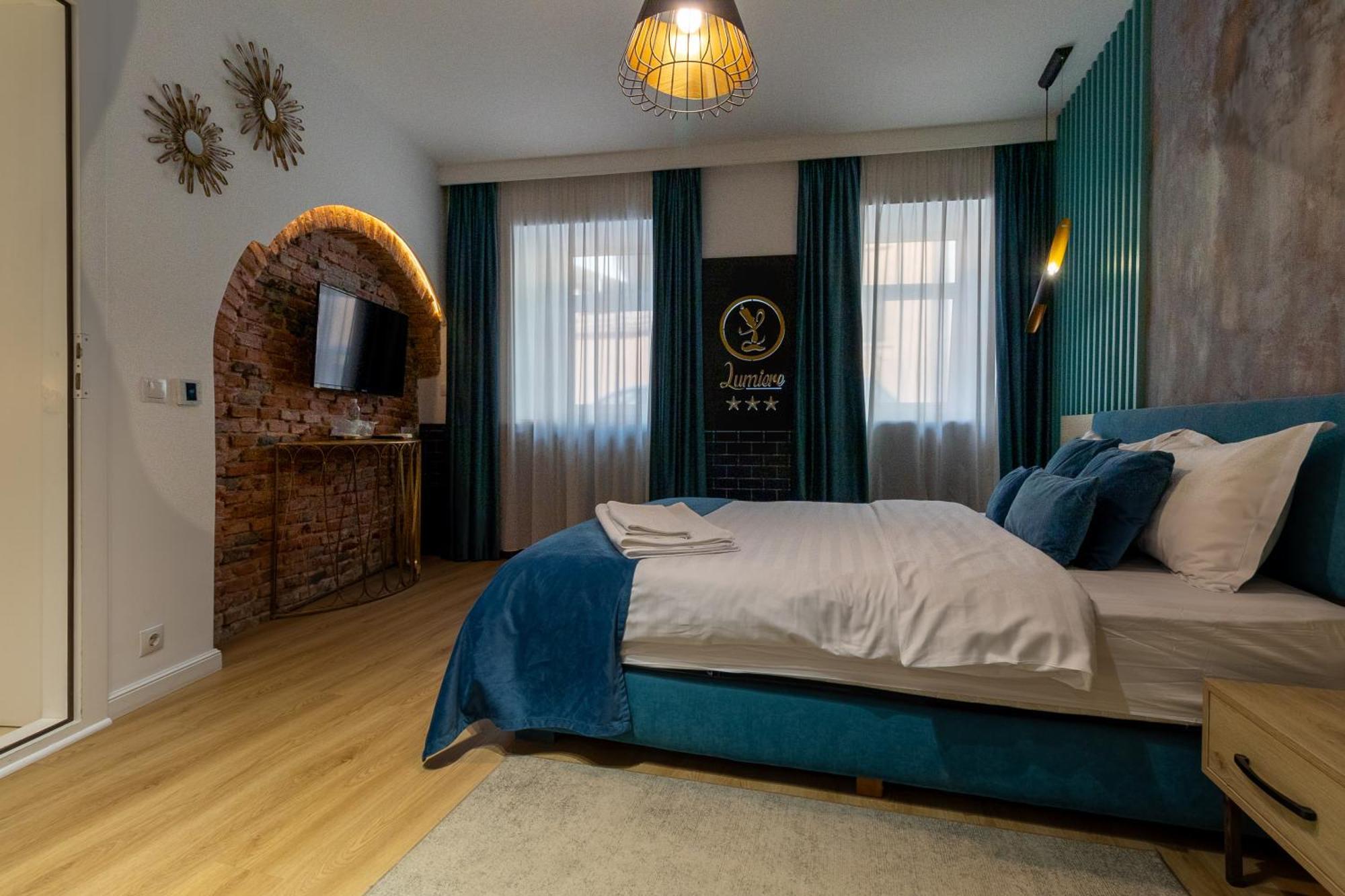 Hotel Lumiere House Sibiu Extérieur photo