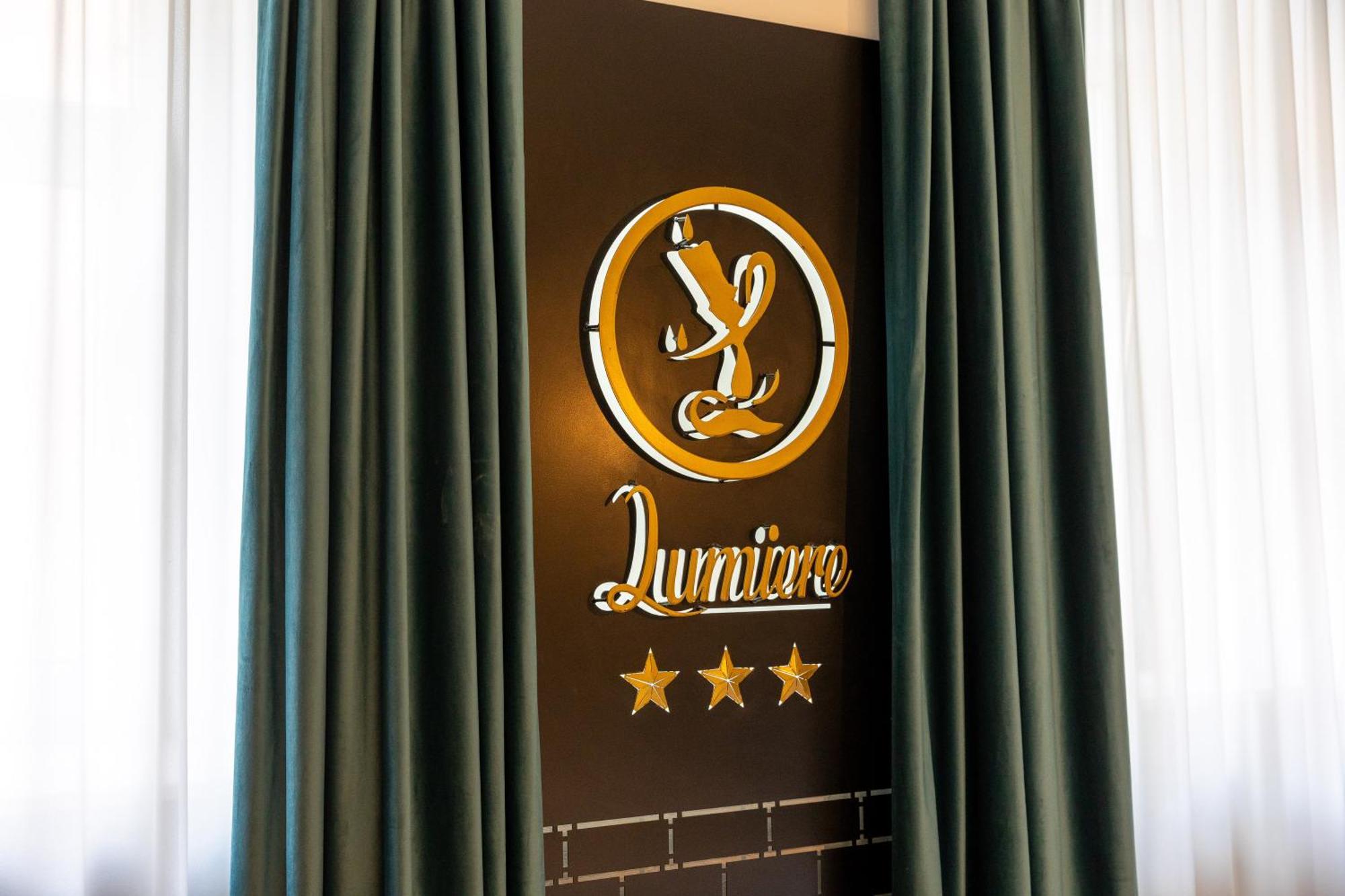 Hotel Lumiere House Sibiu Extérieur photo
