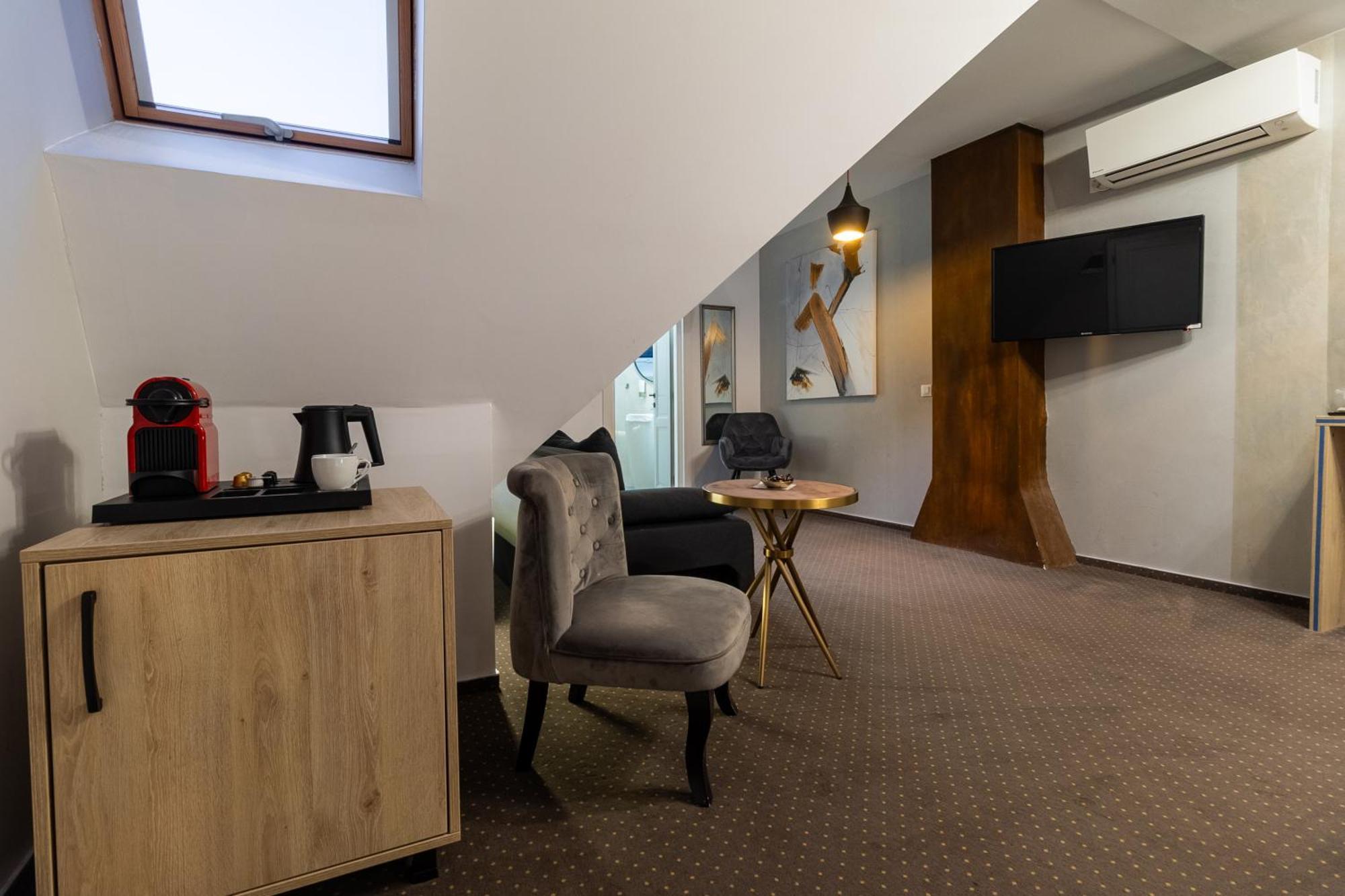 Hotel Lumiere House Sibiu Extérieur photo